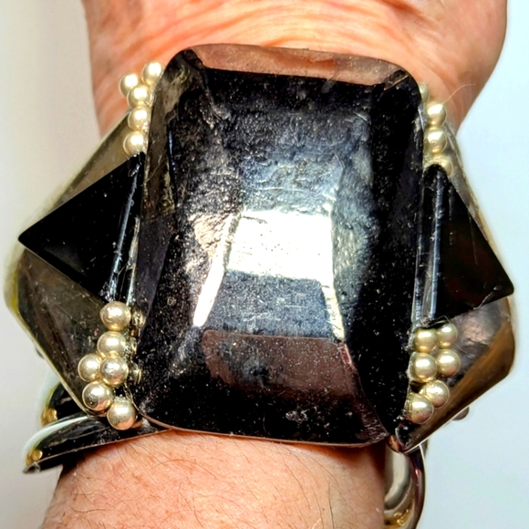 Wendy Gell cuff , art Deco Mercury glass with black and silver base lovely shape - Picture 4 of 4